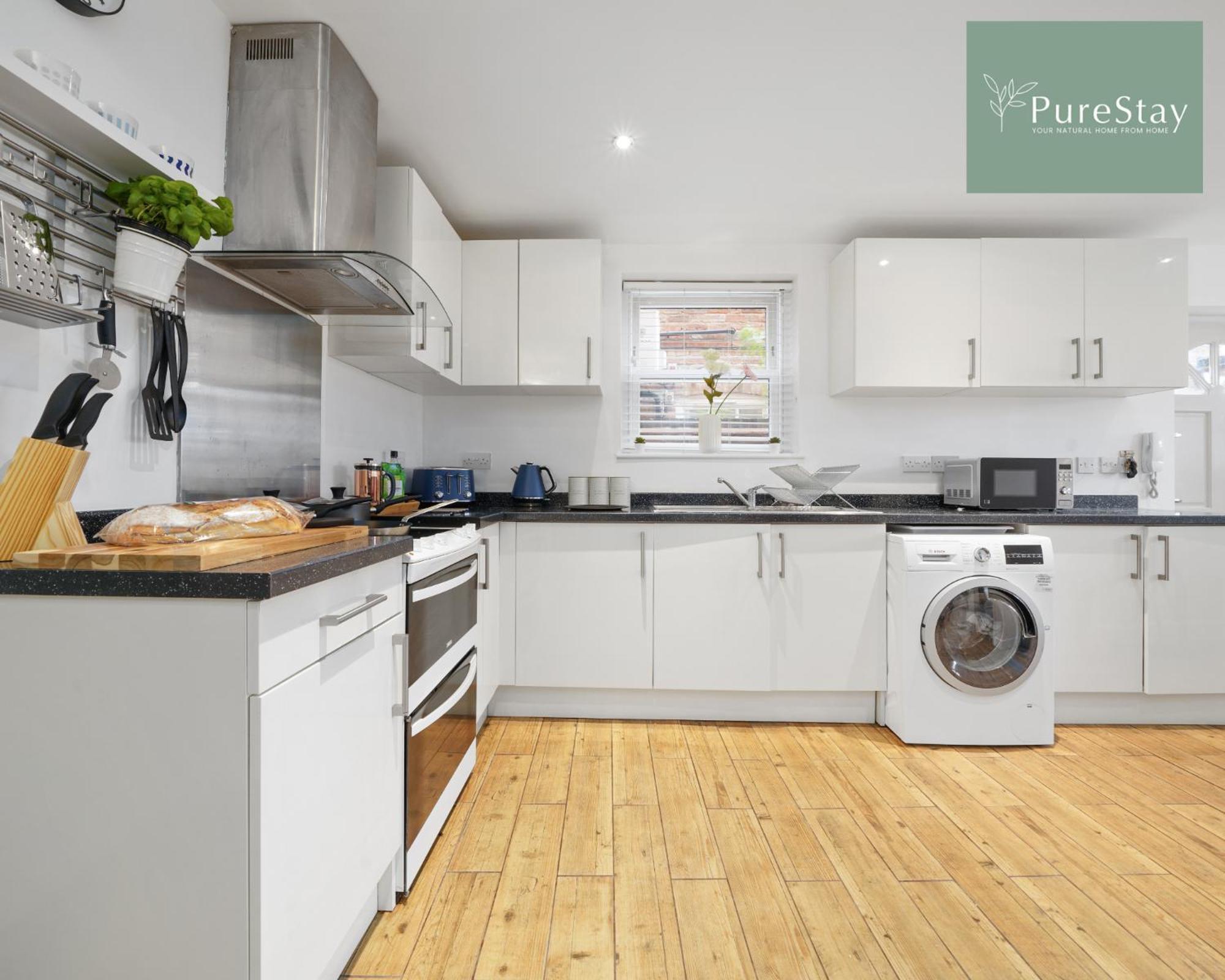 Stunning Two Bed Leamington Apartment With Free Wifi By Purestay Short Lets & Serviced Accommodation Luaran gambar